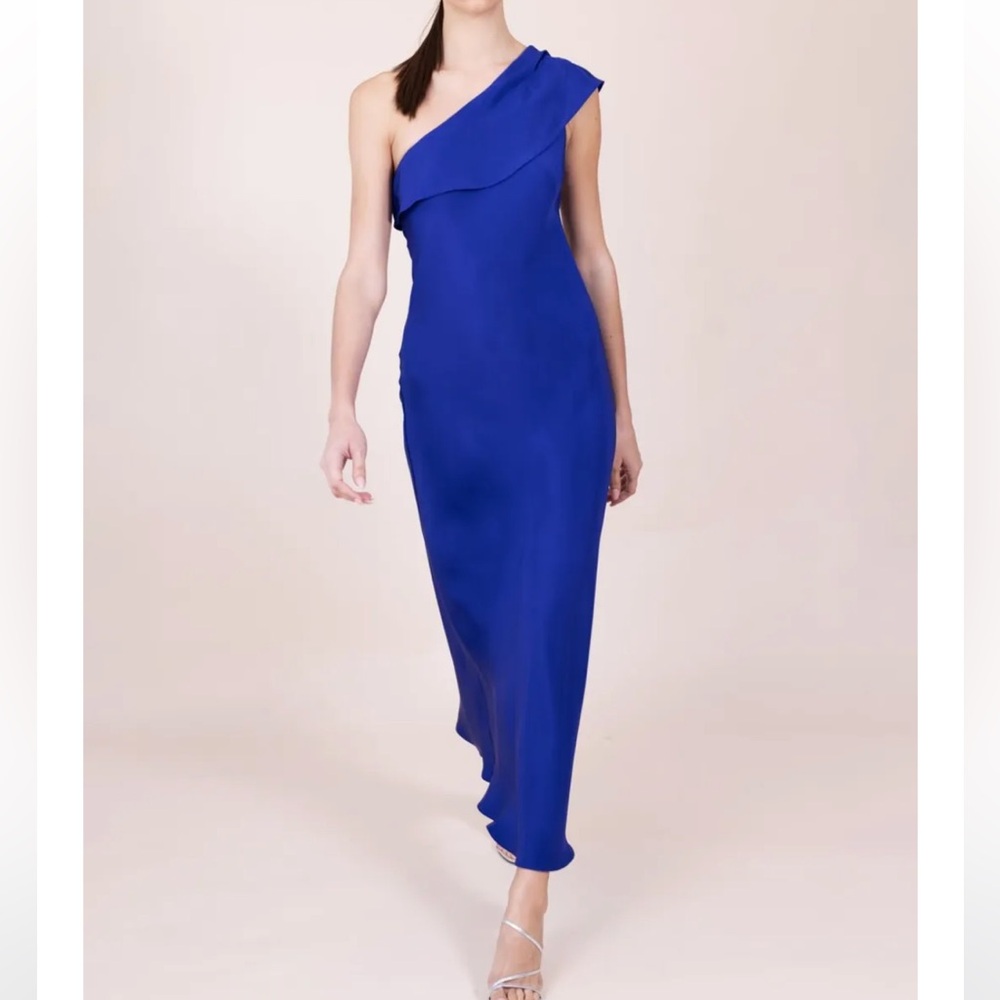 Elegant One-Shoulder Blue Dress - Picture 5 of 12